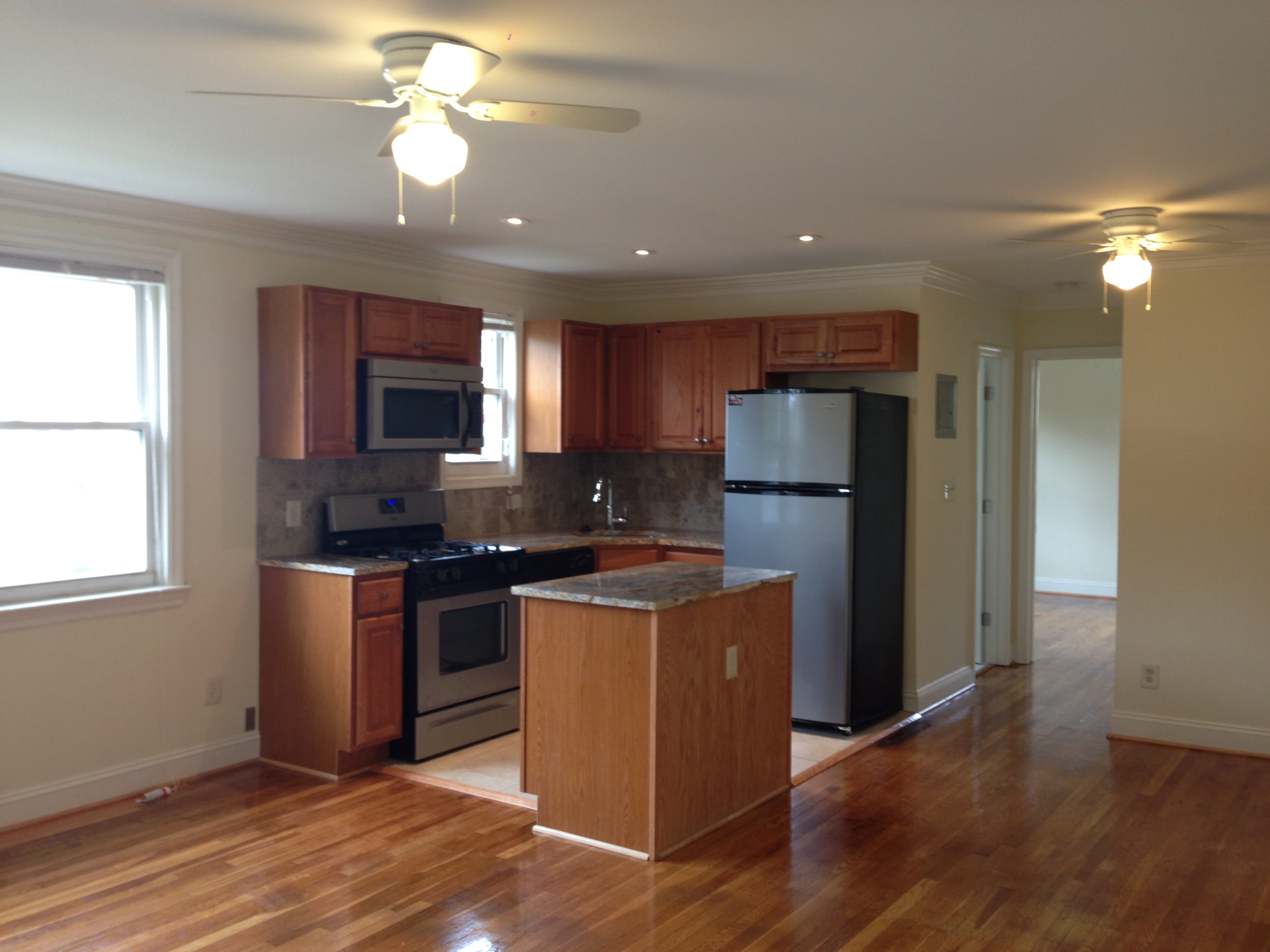 727 N. Oakland Street, Unit#3